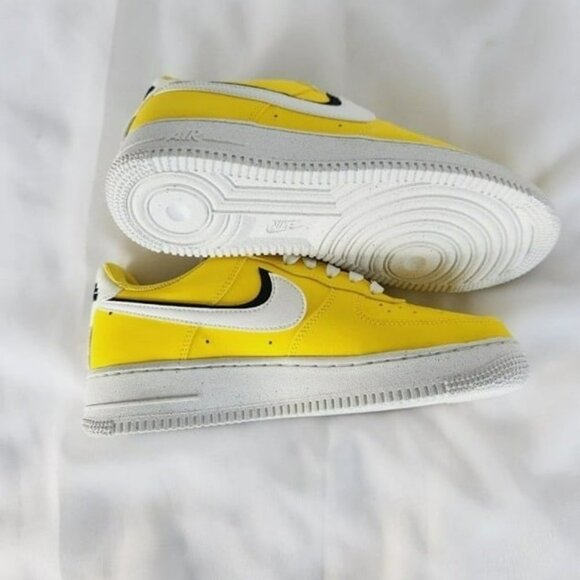 * 7 MEN\'S Nike Air Force 1 07 LV8 YELLOW / WHITE DO9786-700 SNEAKERS main image 5